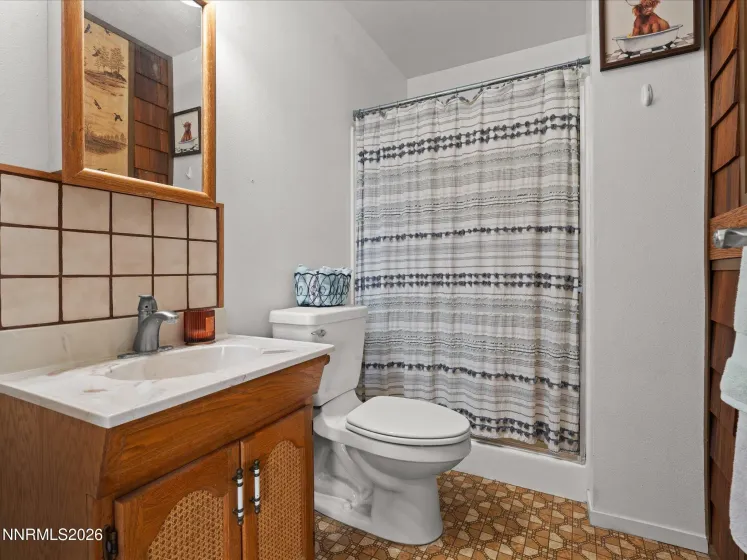 21 Van Fleet, Yerington, Nevada 89447, 3 Bedrooms Bedrooms, ,2 BathroomsBathrooms,Residential,Residential,Van Fleet,260003803