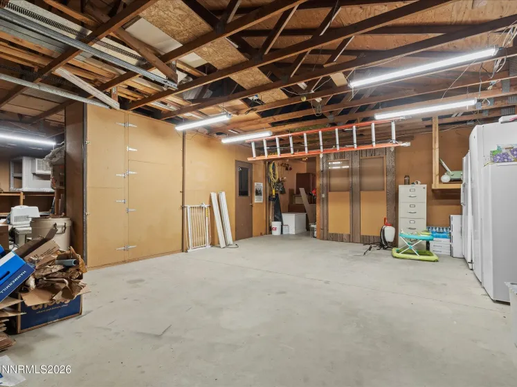 21 Van Fleet, Yerington, Nevada 89447, 3 Bedrooms Bedrooms, ,2 BathroomsBathrooms,Residential,Residential,Van Fleet,260003803