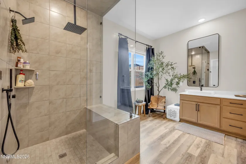 11646 Neff Ranch, Sparks, Nevada 89441, 4 Bedrooms Bedrooms, ,5 BathroomsBathrooms,Residential,Residential,Neff Ranch,260003810