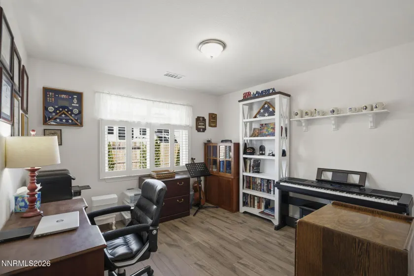 2095 Lanstar, Sparks, Nevada 89441, 4 Bedrooms Bedrooms, ,2 BathroomsBathrooms,Residential,Residential,Lanstar,260003812