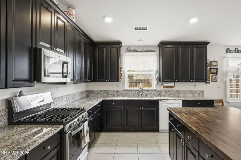 2095 Lanstar, Sparks, Nevada 89441, 4 Bedrooms Bedrooms, ,2 BathroomsBathrooms,Residential,Residential,Lanstar,260003812