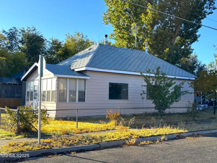 196 2nd, Battle Mountain, Nevada 89820, 2 Bedrooms Bedrooms, ,1 BathroomBathrooms,Residential,Residential,2nd,250057244