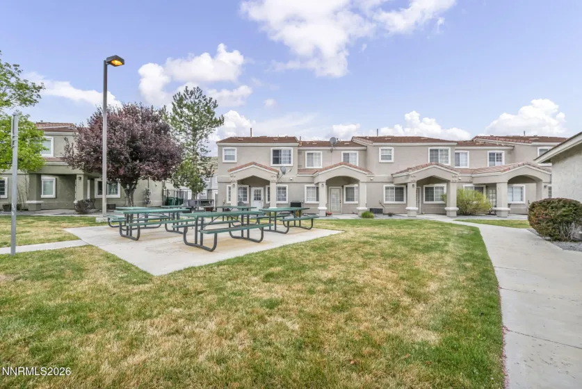 5695 Vista Luna, Sparks, Nevada 89436, 3 Bedrooms Bedrooms, ,3 BathroomsBathrooms,Residential,Residential,Vista Luna,260003814