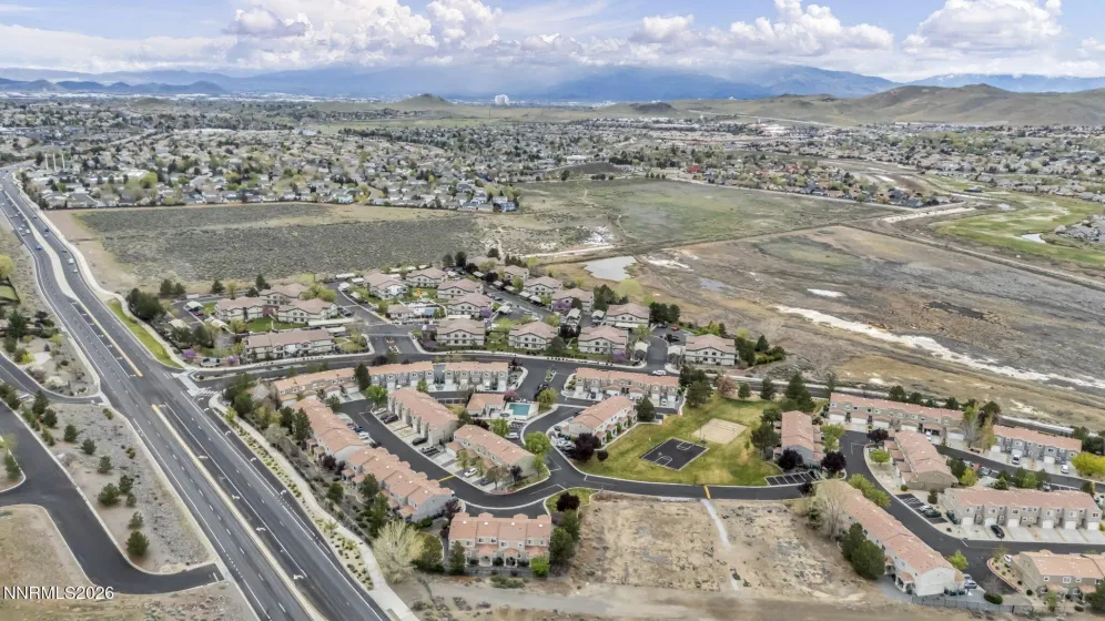 5695 Vista Luna, Sparks, Nevada 89436, 3 Bedrooms Bedrooms, ,3 BathroomsBathrooms,Residential,Residential,Vista Luna,260003814