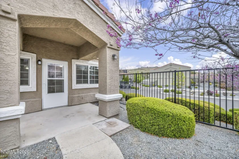 5695 Vista Luna, Sparks, Nevada 89436, 3 Bedrooms Bedrooms, ,3 BathroomsBathrooms,Residential,Residential,Vista Luna,260003814