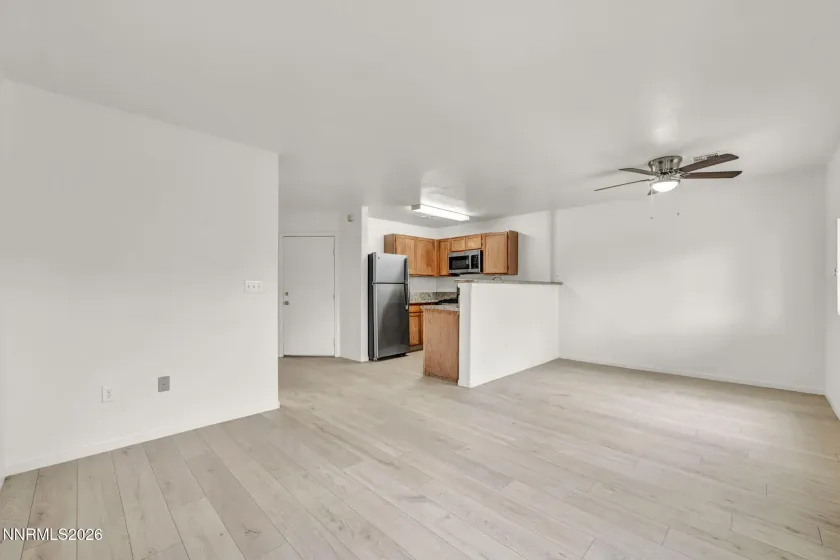 5695 Vista Luna, Sparks, Nevada 89436, 3 Bedrooms Bedrooms, ,3 BathroomsBathrooms,Residential,Residential,Vista Luna,260003814