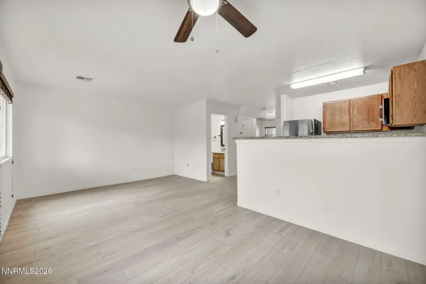 5695 Vista Luna, Sparks, Nevada 89436, 3 Bedrooms Bedrooms, ,3 BathroomsBathrooms,Residential,Residential,Vista Luna,260003814