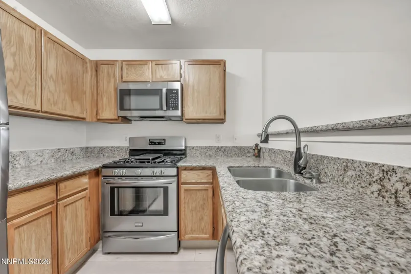 5695 Vista Luna, Sparks, Nevada 89436, 3 Bedrooms Bedrooms, ,3 BathroomsBathrooms,Residential,Residential,Vista Luna,260003814