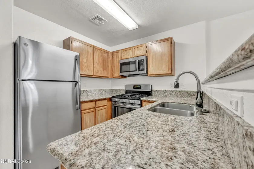 5695 Vista Luna, Sparks, Nevada 89436, 3 Bedrooms Bedrooms, ,3 BathroomsBathrooms,Residential,Residential,Vista Luna,260003814