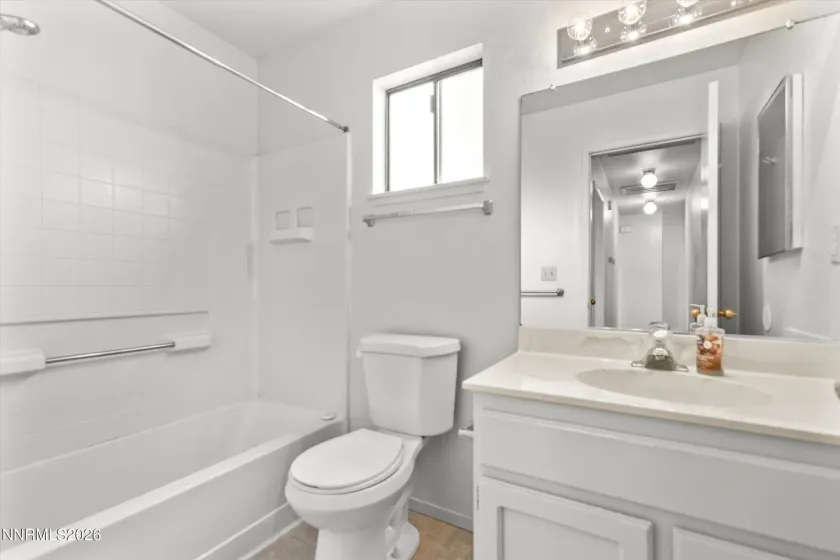 332 Woodside, Dayton, Nevada 89403, 3 Bedrooms Bedrooms, ,2 BathroomsBathrooms,Residential,Residential,Woodside,260003818