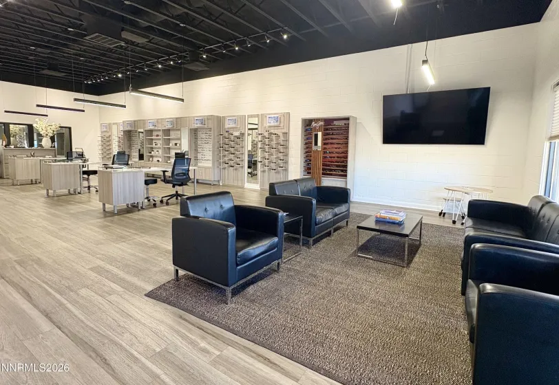 325 Hanson, Winnemucca, Nevada 89445, ,Commercial Sale,Residential,Hanson,260003820