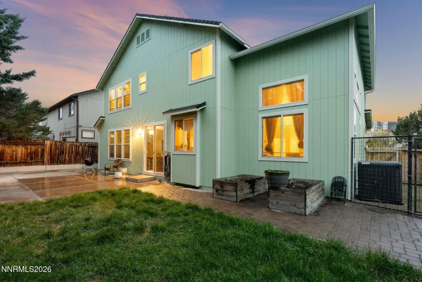 3220 Green River, Reno, Nevada 89503, 4 Bedrooms Bedrooms, ,3 BathroomsBathrooms,Residential,Residential,Green River,260003825