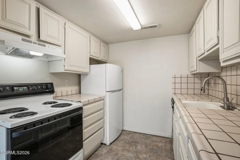 991 Buffalo, Sparks, Nevada 89431, 2 Bedrooms Bedrooms, ,2 BathroomsBathrooms,Residential,Residential,Buffalo,260003823