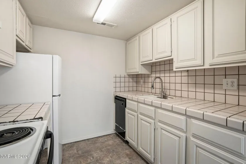 991 Buffalo, Sparks, Nevada 89431, 2 Bedrooms Bedrooms, ,2 BathroomsBathrooms,Residential,Residential,Buffalo,260003823