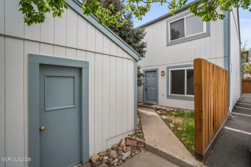 991 Buffalo, Sparks, Nevada 89431, 2 Bedrooms Bedrooms, ,2 BathroomsBathrooms,Residential,Residential,Buffalo,260003823