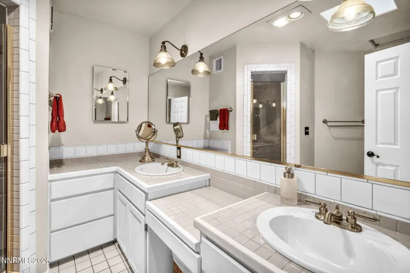 3704 Lakeview, Carson City, Nevada 89703, 4 Bedrooms Bedrooms, ,4 BathroomsBathrooms,Residential,Residential,Lakeview,260003822