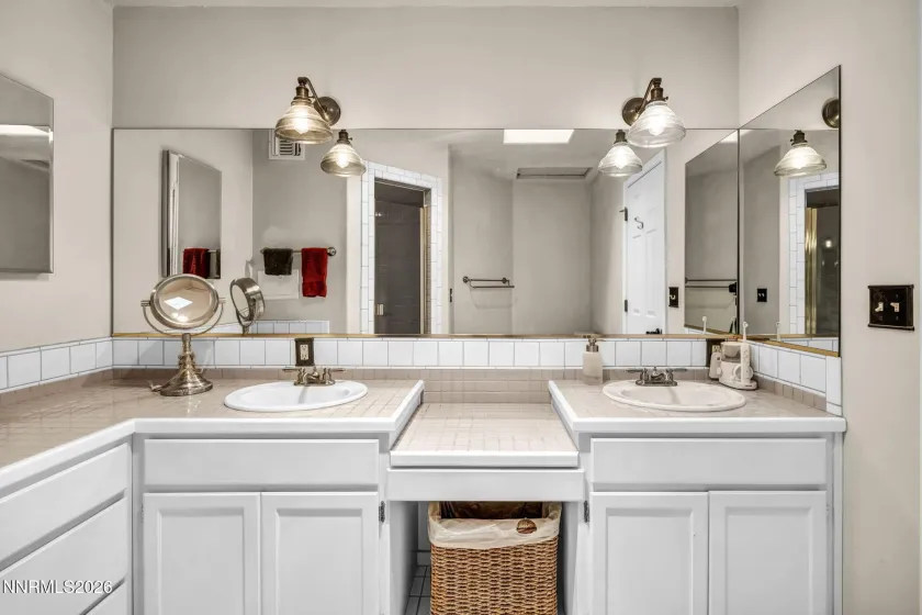 3704 Lakeview, Carson City, Nevada 89703, 4 Bedrooms Bedrooms, ,4 BathroomsBathrooms,Residential,Residential,Lakeview,260003822