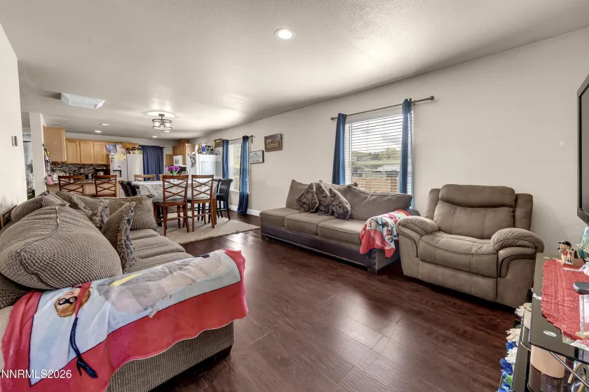 280 Pit, Sun Valley, Nevada 89433, 4 Bedrooms Bedrooms, ,2 BathroomsBathrooms,Residential,Residential,Pit,260003826