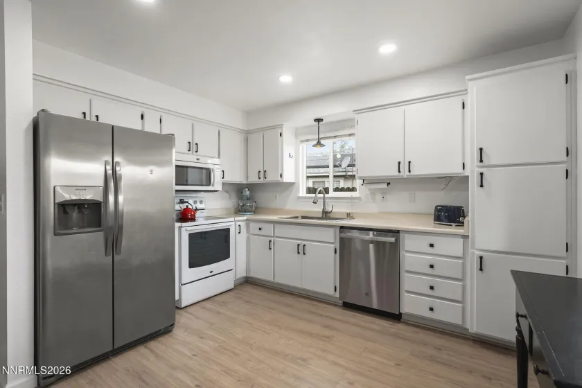 1322 Patricia, Gardnerville, Nevada 89460, 3 Bedrooms Bedrooms, ,2 BathroomsBathrooms,Residential,Residential,Patricia,260003828