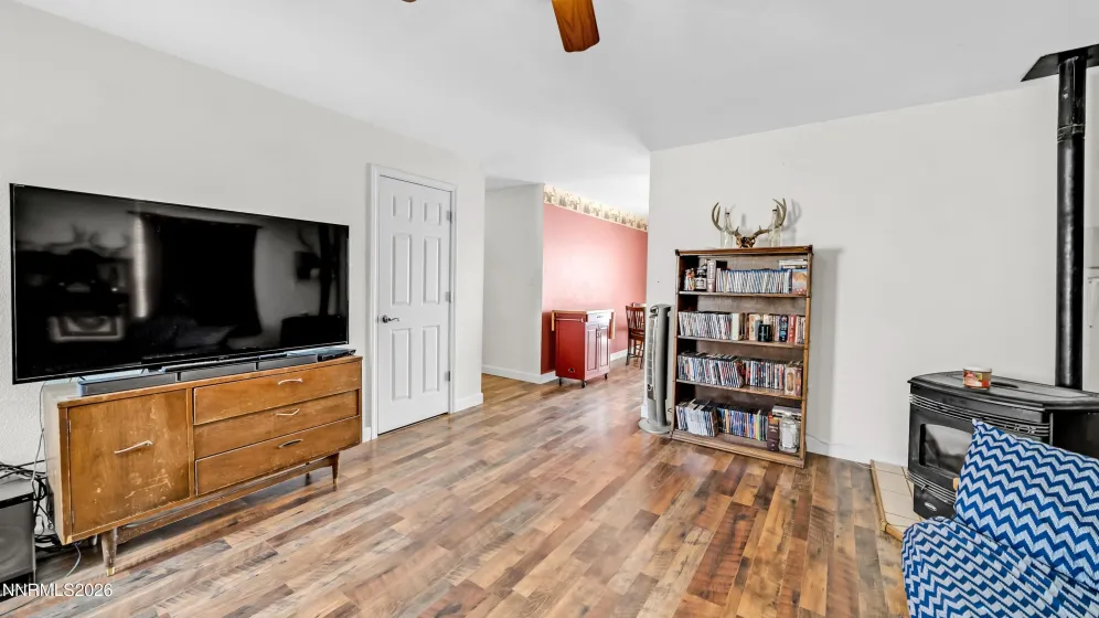 35 Buffalo, Yerington, Nevada 89447, 3 Bedrooms Bedrooms, ,2 BathroomsBathrooms,Residential,Residential,Buffalo,260003836