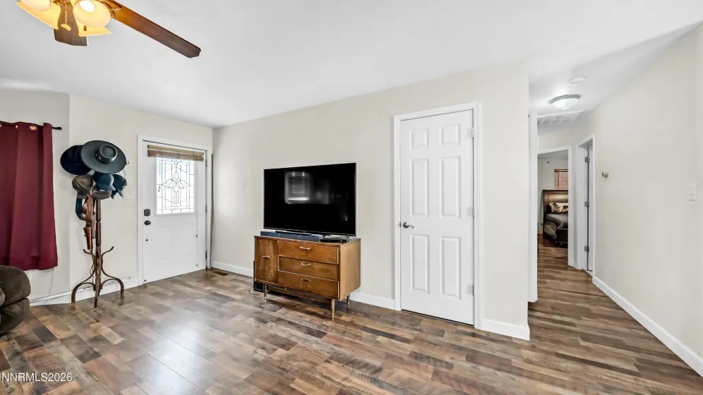 35 Buffalo, Yerington, Nevada 89447, 3 Bedrooms Bedrooms, ,2 BathroomsBathrooms,Residential,Residential,Buffalo,260003836