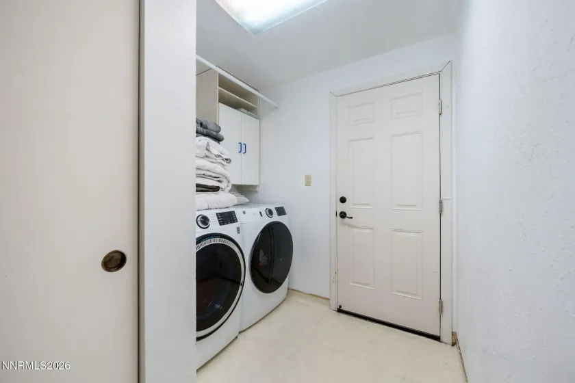 1091 Alta Vista, Sparks, Nevada 89434, 4 Bedrooms Bedrooms, ,3 BathroomsBathrooms,Residential,Residential,Alta Vista,260003835