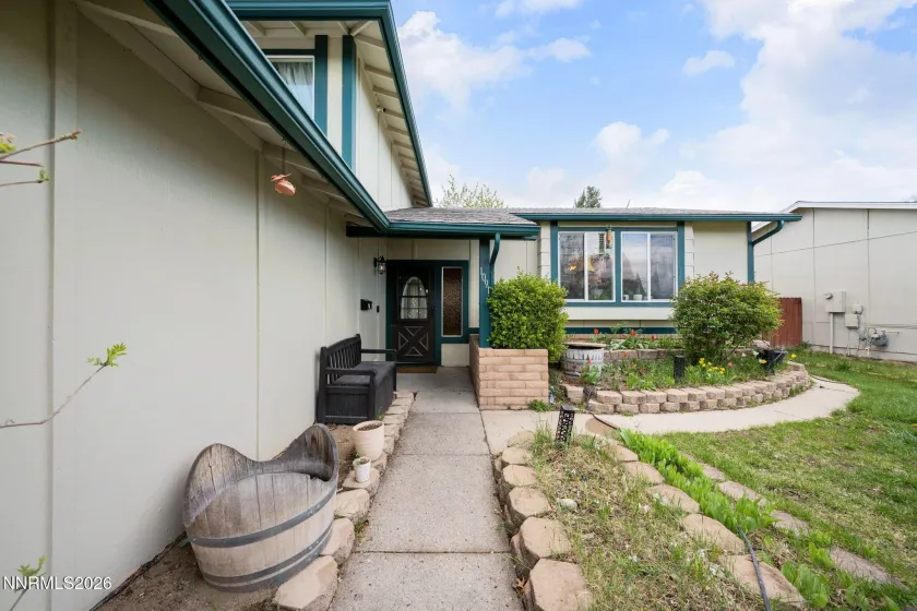 1091 Alta Vista, Sparks, Nevada 89434, 4 Bedrooms Bedrooms, ,3 BathroomsBathrooms,Residential,Residential,Alta Vista,260003835