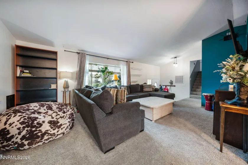 1091 Alta Vista, Sparks, Nevada 89434, 4 Bedrooms Bedrooms, ,3 BathroomsBathrooms,Residential,Residential,Alta Vista,260003835