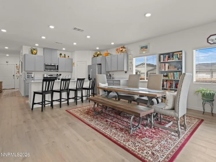 305 Mountain Spring, Dayton, Nevada 89403, 4 Bedrooms Bedrooms, ,2 BathroomsBathrooms,Residential,Residential,Mountain Spring,260003843