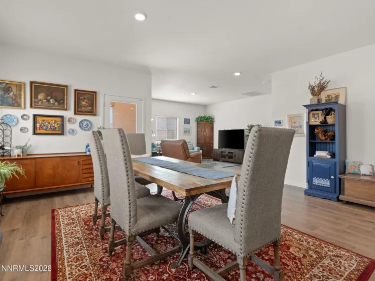 305 Mountain Spring, Dayton, Nevada 89403, 4 Bedrooms Bedrooms, ,2 BathroomsBathrooms,Residential,Residential,Mountain Spring,260003843