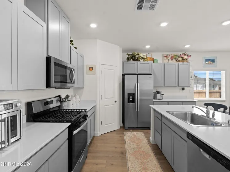 305 Mountain Spring, Dayton, Nevada 89403, 4 Bedrooms Bedrooms, ,2 BathroomsBathrooms,Residential,Residential,Mountain Spring,260003843