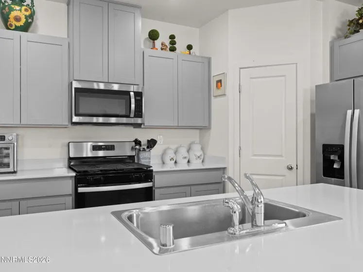 305 Mountain Spring, Dayton, Nevada 89403, 4 Bedrooms Bedrooms, ,2 BathroomsBathrooms,Residential,Residential,Mountain Spring,260003843