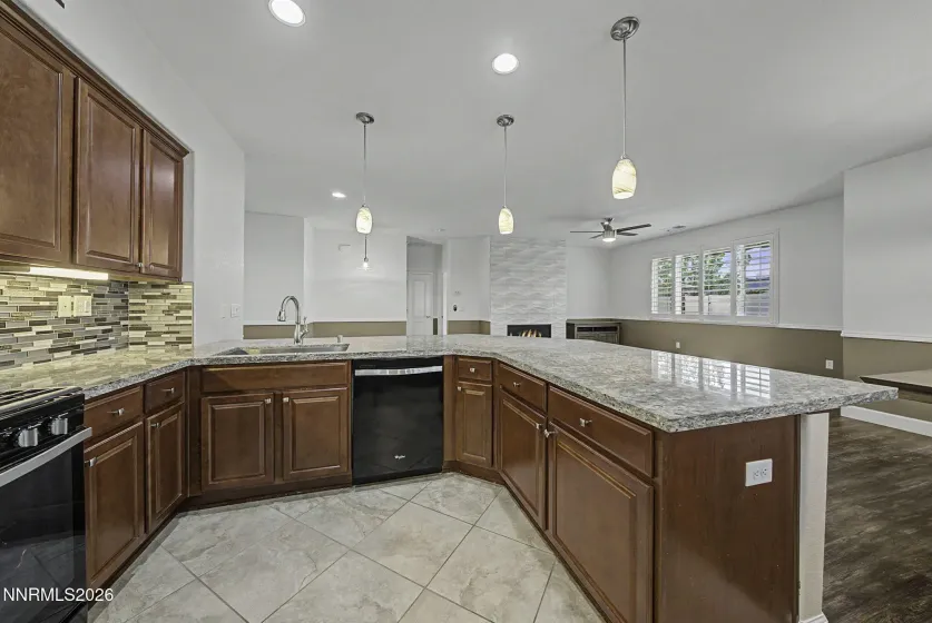 9615 Declan, Reno, Nevada 89521, 3 Bedrooms Bedrooms, ,2 BathroomsBathrooms,Residential,Residential,Declan,260003846