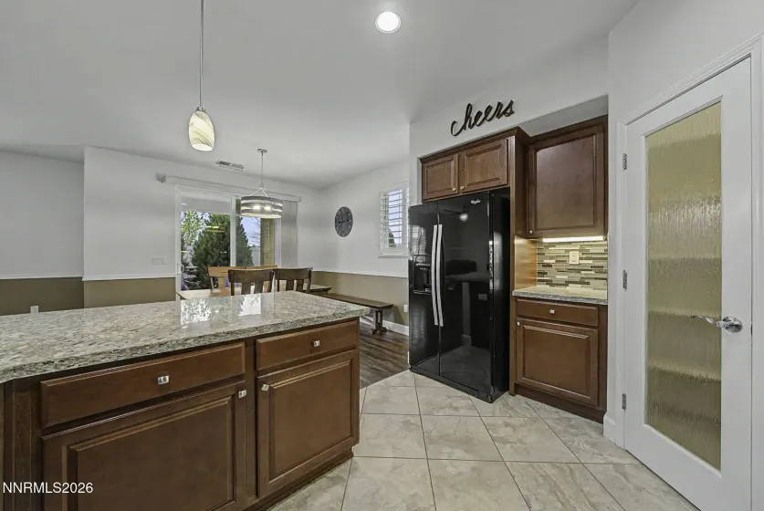 9615 Declan, Reno, Nevada 89521, 3 Bedrooms Bedrooms, ,2 BathroomsBathrooms,Residential,Residential,Declan,260003846