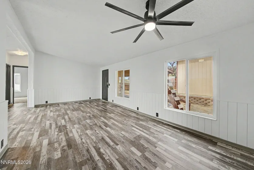 5770 Biller, Sun Valley, Nevada 89433, 3 Bedrooms Bedrooms, ,2 BathroomsBathrooms,Residential,Residential,Biller,260003847