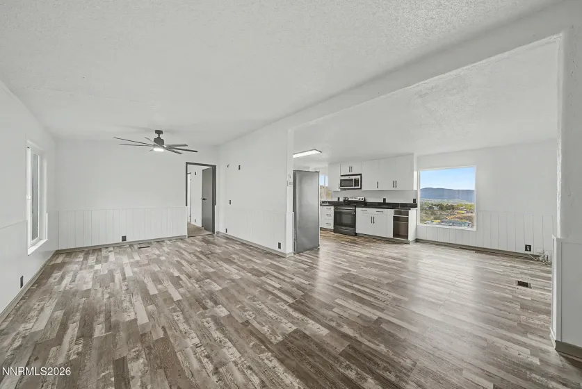 5770 Biller, Sun Valley, Nevada 89433, 3 Bedrooms Bedrooms, ,2 BathroomsBathrooms,Residential,Residential,Biller,260003847