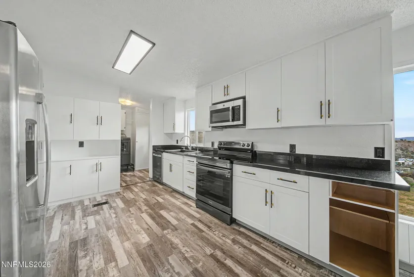 5770 Biller, Sun Valley, Nevada 89433, 3 Bedrooms Bedrooms, ,2 BathroomsBathrooms,Residential,Residential,Biller,260003847