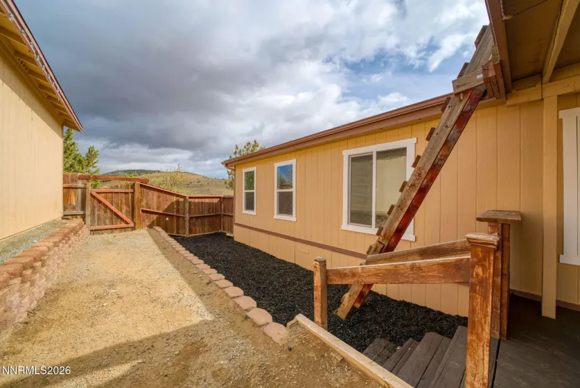 5770 Biller, Sun Valley, Nevada 89433, 3 Bedrooms Bedrooms, ,2 BathroomsBathrooms,Residential,Residential,Biller,260003847