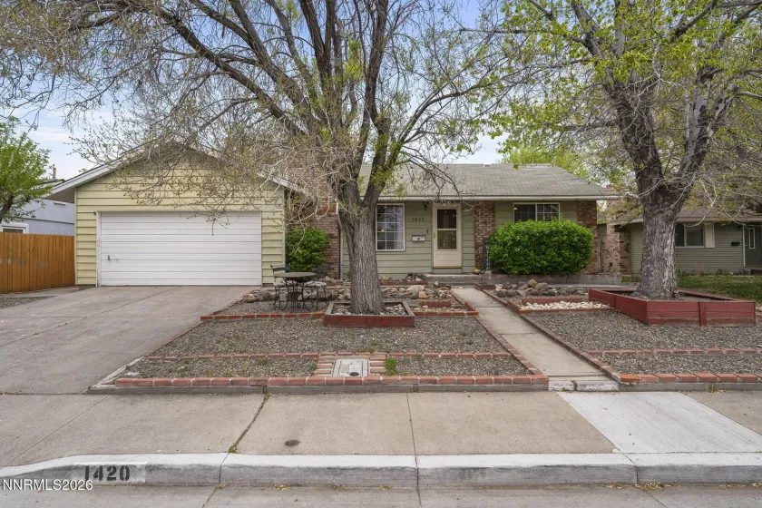 1420 Tanglewood, Sparks, Nevada 89431, 3 Bedrooms Bedrooms, ,2 BathroomsBathrooms,Residential,Residential,Tanglewood,260003848