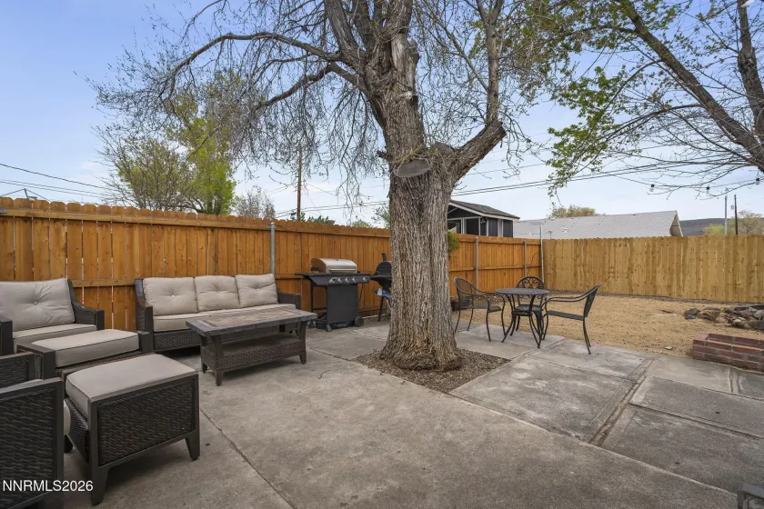 1420 Tanglewood, Sparks, Nevada 89431, 3 Bedrooms Bedrooms, ,2 BathroomsBathrooms,Residential,Residential,Tanglewood,260003848