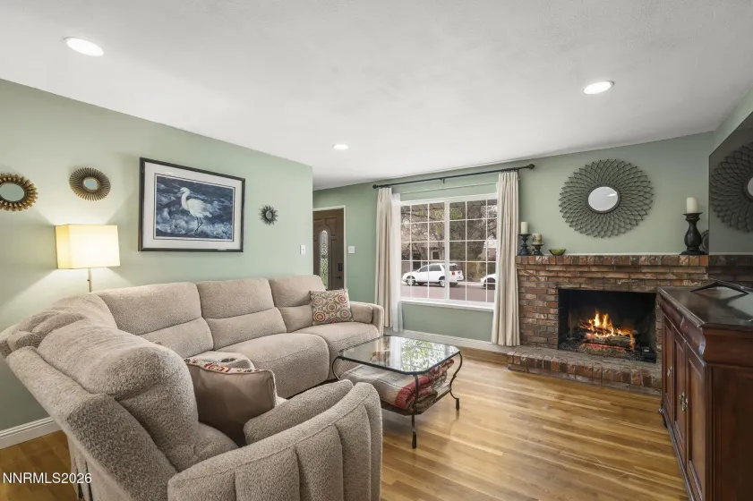 1420 Tanglewood, Sparks, Nevada 89431, 3 Bedrooms Bedrooms, ,2 BathroomsBathrooms,Residential,Residential,Tanglewood,260003848