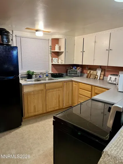 745 Center, Fallon, Nevada 89406, 2 Bedrooms Bedrooms, ,1 BathroomBathrooms,Residential,Residential,Center,260003850