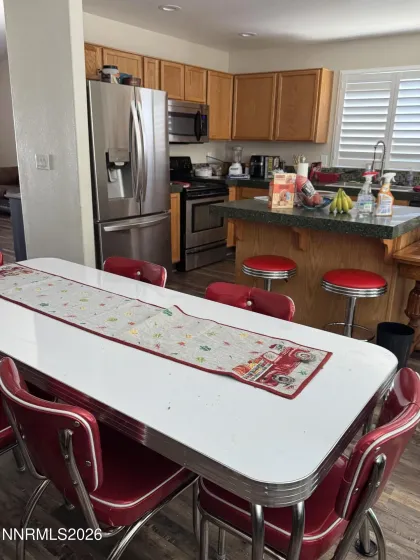 9925 Brightridge, Reno, Nevada 89506, 4 Bedrooms Bedrooms, ,2 BathroomsBathrooms,Residential,Residential,Brightridge,260003849