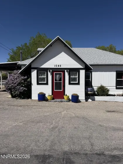 1021 Tonopah, Tonopah, Nevada 89049, 3 Bedrooms Bedrooms, ,1 BathroomBathrooms,Residential,Residential,Tonopah,260003851