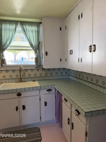 1021 Tonopah, Tonopah, Nevada 89049, 3 Bedrooms Bedrooms, ,1 BathroomBathrooms,Residential,Residential,Tonopah,260003851