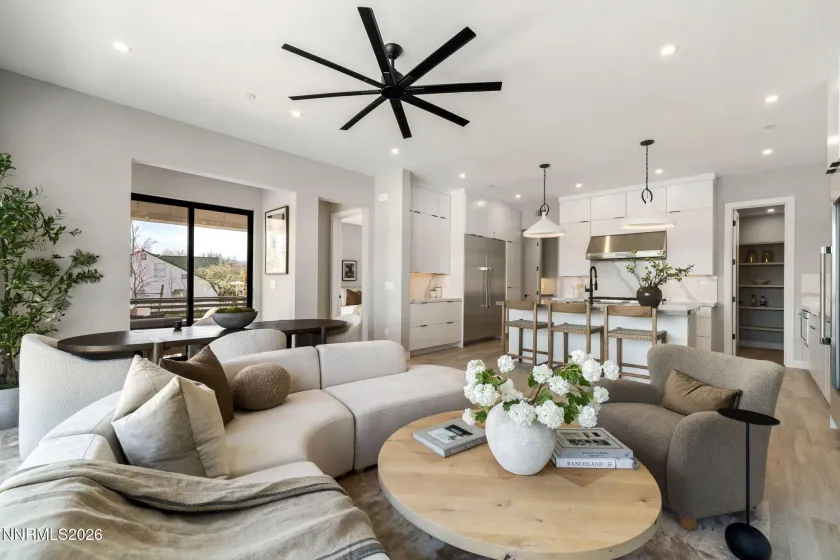 84 Caballada, Reno, Nevada 89511, 2 Bedrooms Bedrooms, ,3 BathroomsBathrooms,Residential,Residential,Caballada,260003854