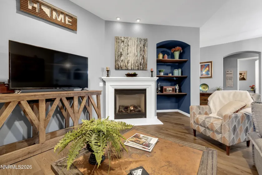 9900 Wilbur May, Reno, Nevada 89521, 2 Bedrooms Bedrooms, ,3 BathroomsBathrooms,Residential,Residential,Wilbur May,260003811