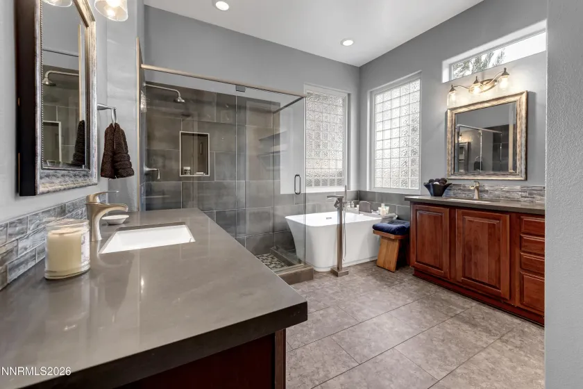 9900 Wilbur May, Reno, Nevada 89521, 2 Bedrooms Bedrooms, ,3 BathroomsBathrooms,Residential,Residential,Wilbur May,260003811