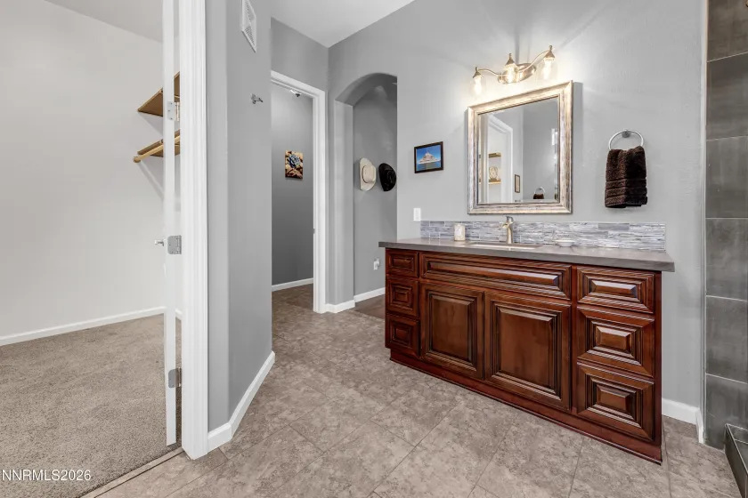 9900 Wilbur May, Reno, Nevada 89521, 2 Bedrooms Bedrooms, ,3 BathroomsBathrooms,Residential,Residential,Wilbur May,260003811