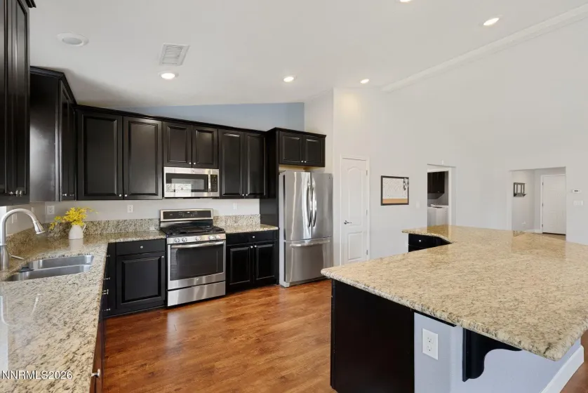 7450 Comet, Sparks, Nevada 89436, 4 Bedrooms Bedrooms, ,3 BathroomsBathrooms,Residential,Residential,Comet,260003815